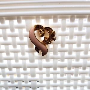 AVON GOLD and PINK HEART BREAST CANCER BROOCH